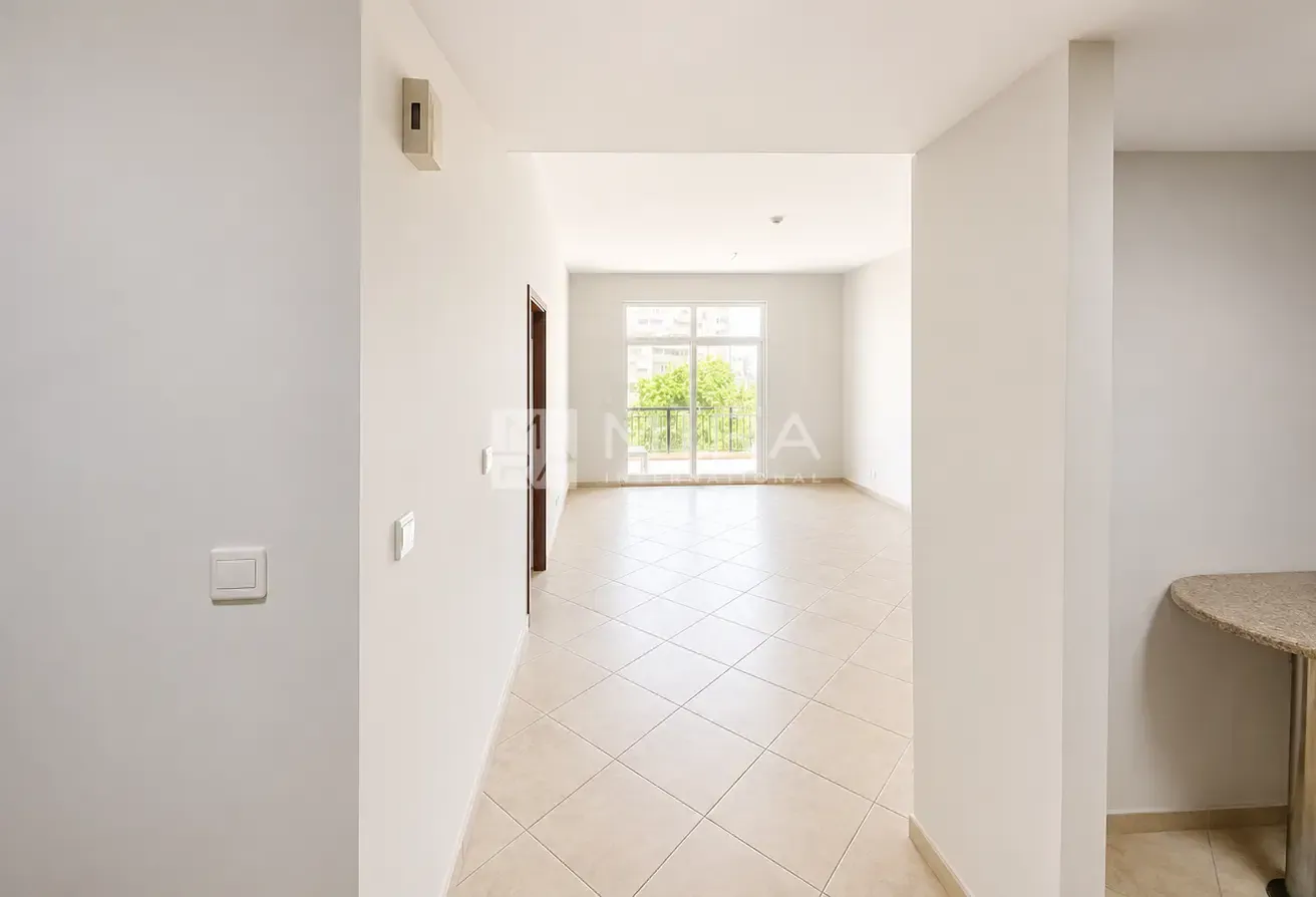 Brand New I Low Floor I Unfurnished