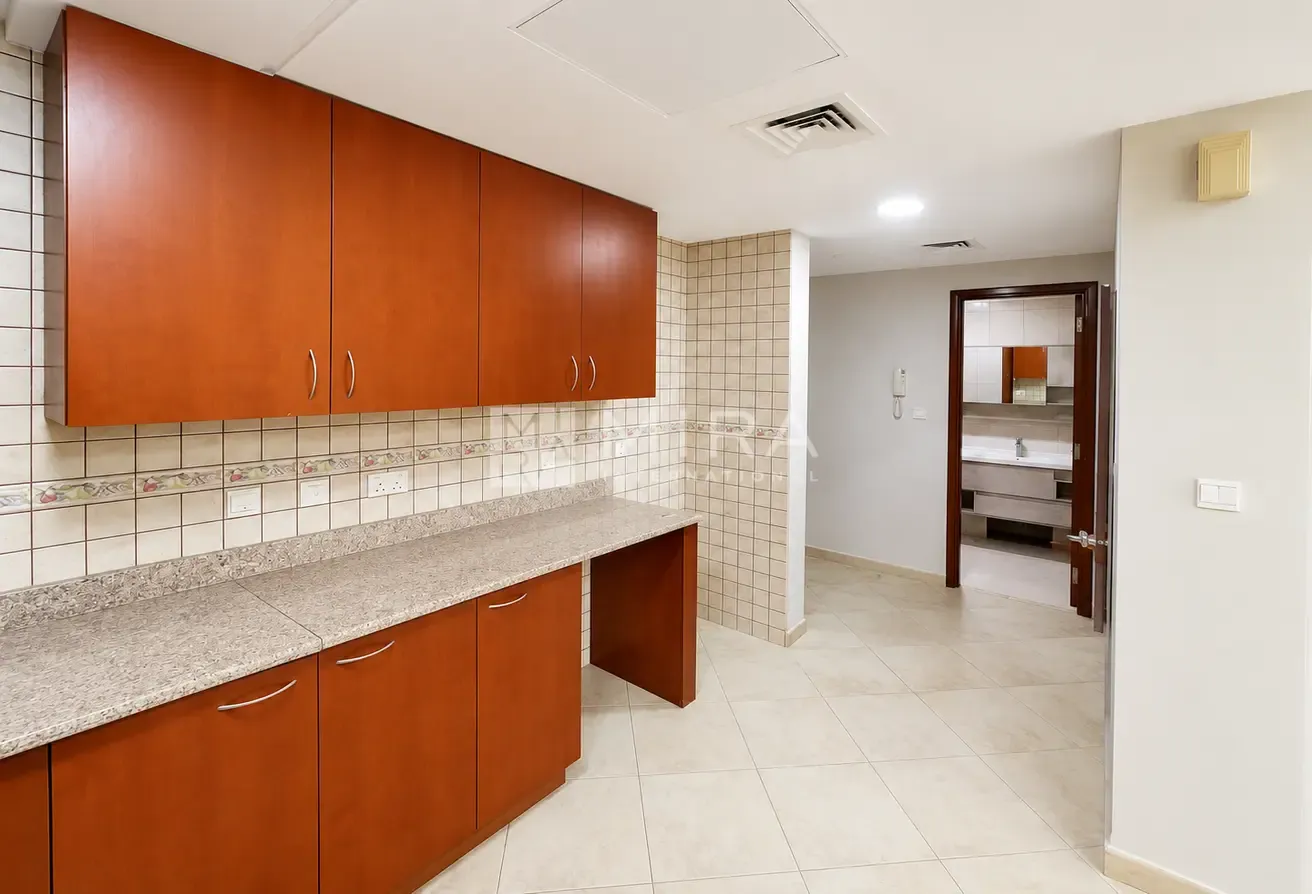 Brand New I Low Floor I Unfurnished