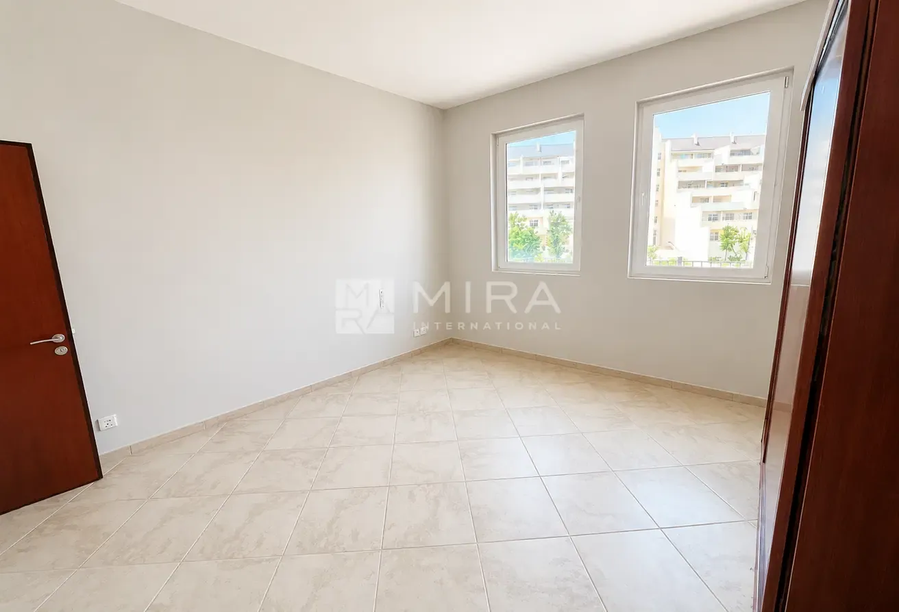 Brand New I Low Floor I Unfurnished