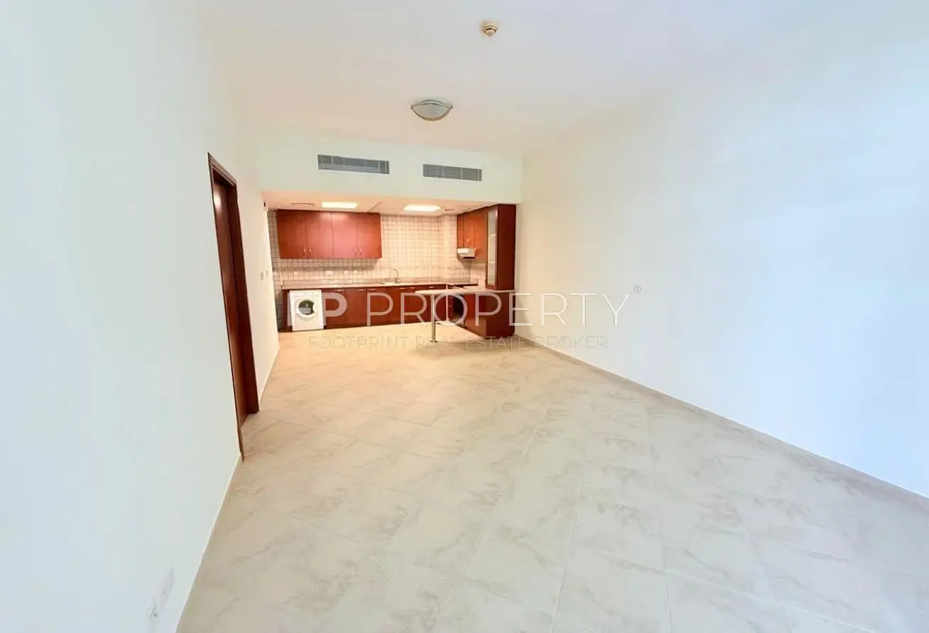 Spacious & Bright | Huge Layout | Prime Location