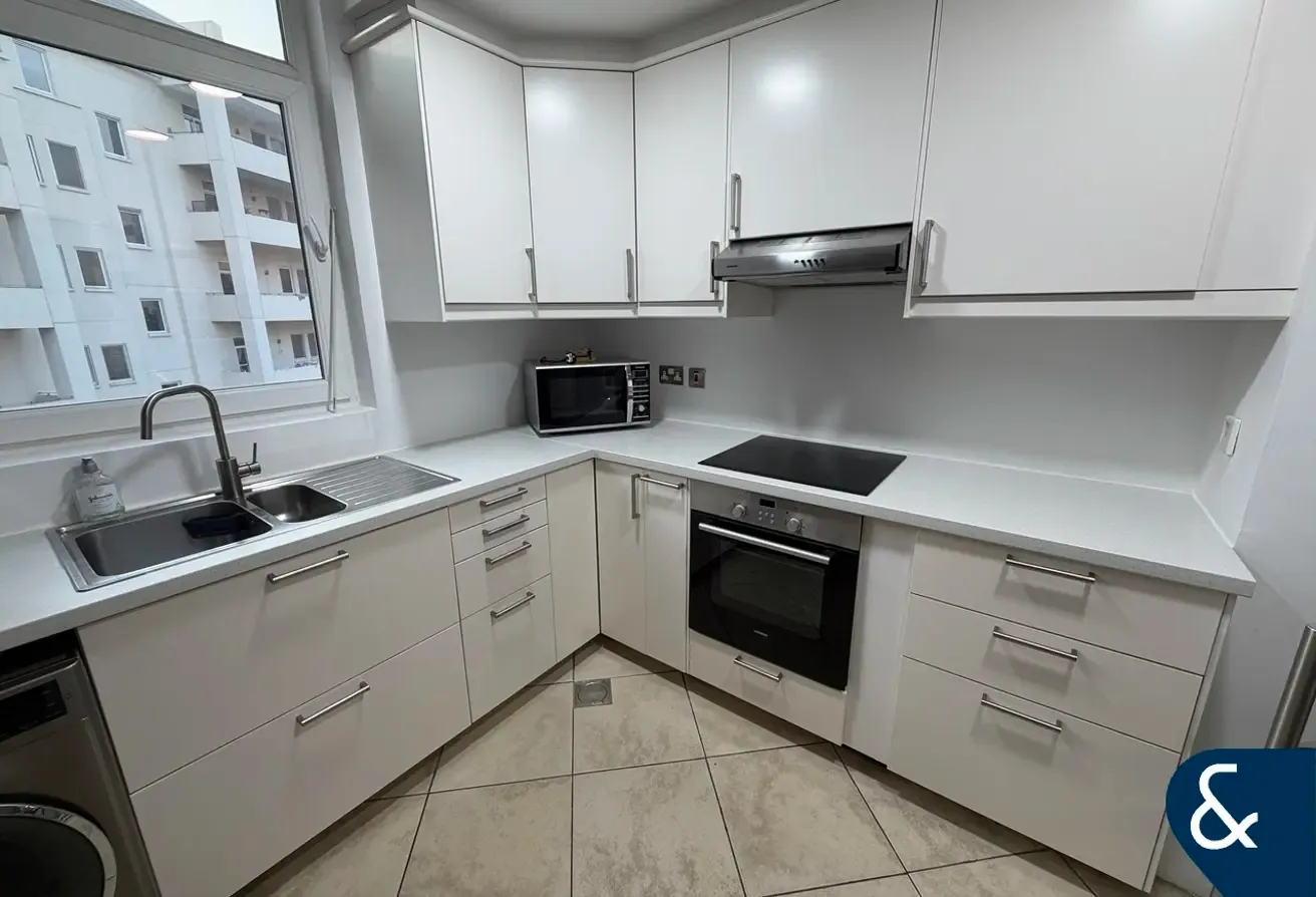 1 Bedroom | Garden View | Available July