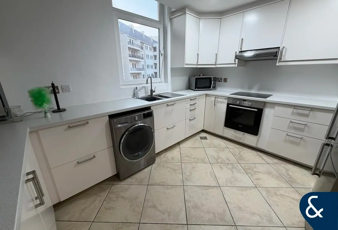 1 Bedroom | Garden View | Available July