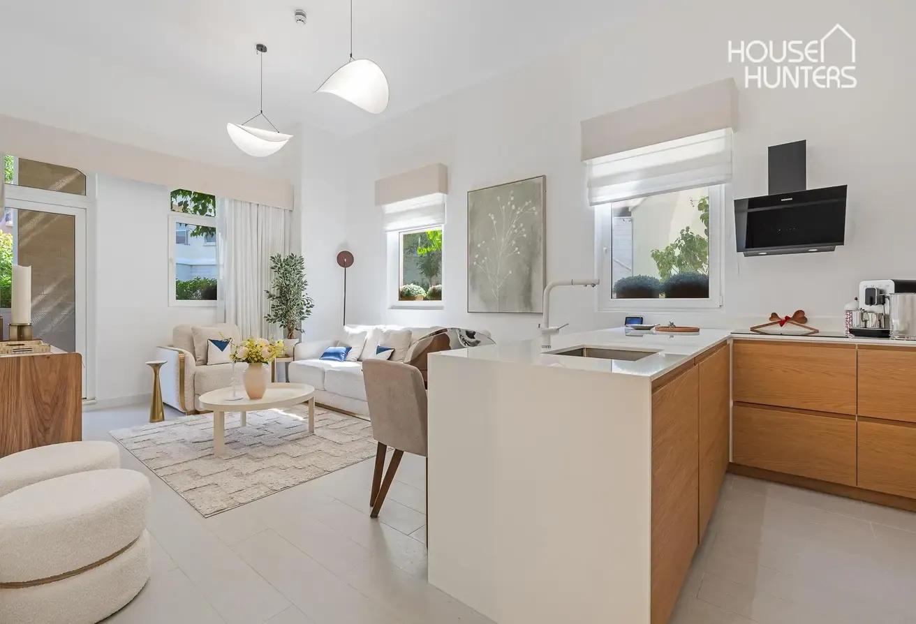 Fully Upgraded|Excellent Location|Multiple Cheques