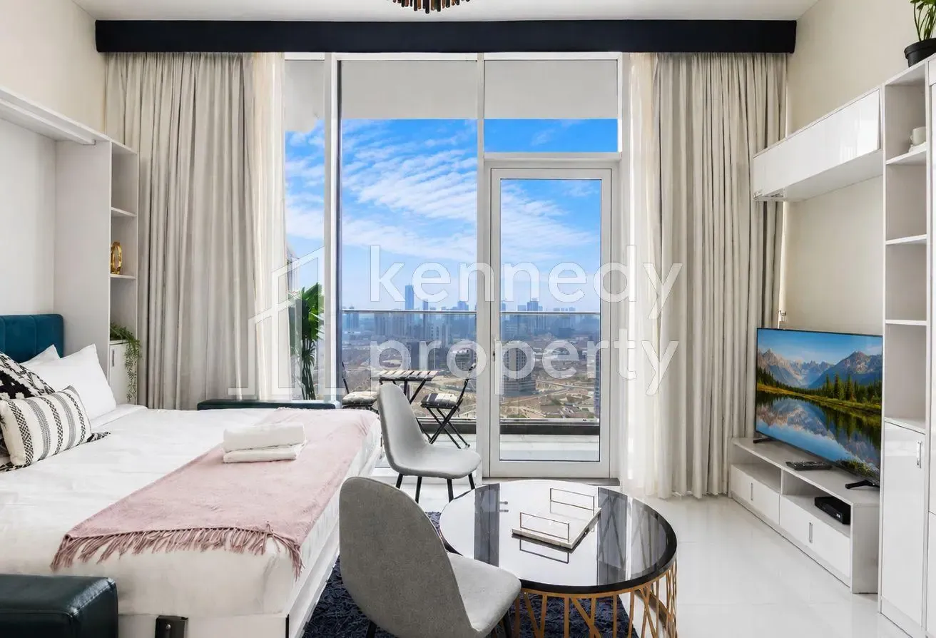 August Offer | High Floor | Easy Road Access
