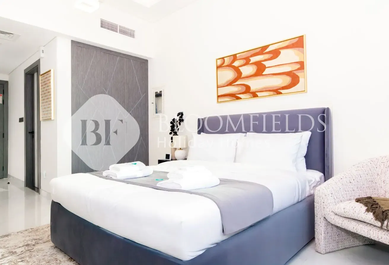 Modern Studio | Samana Park Views | 6th Floor