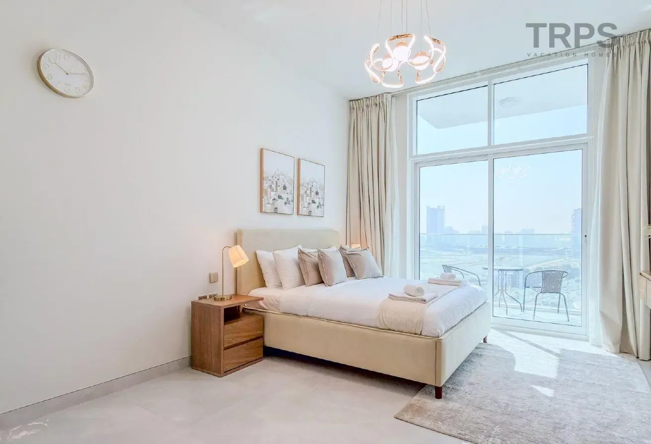 Close to Miracle Garden | Furnished | Ready Unit!!