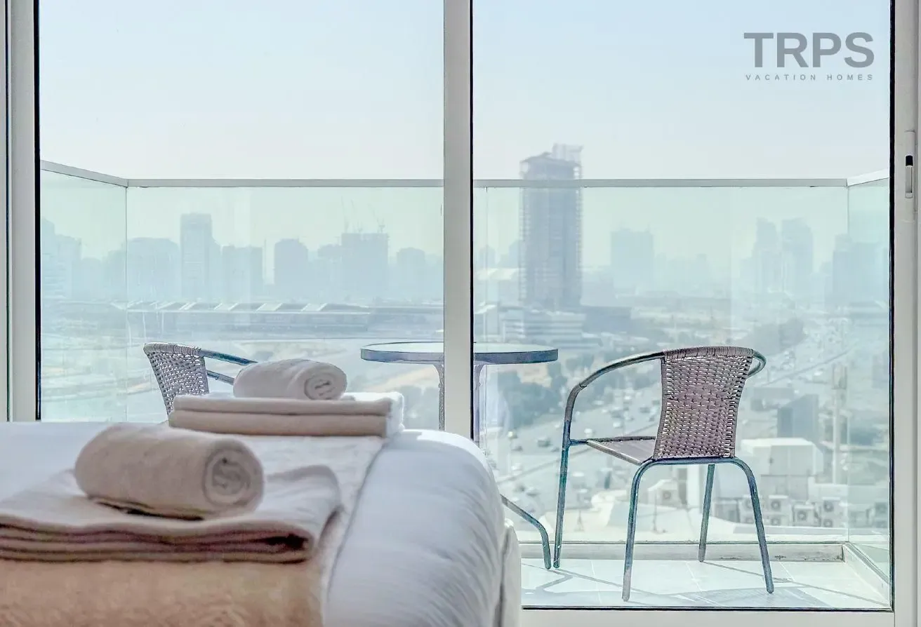 Close to Miracle Garden | Furnished | Ready Unit!!