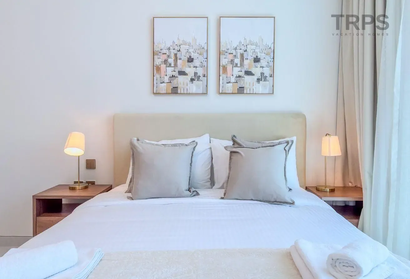 Close to Miracle Garden | Furnished | Ready Unit!!