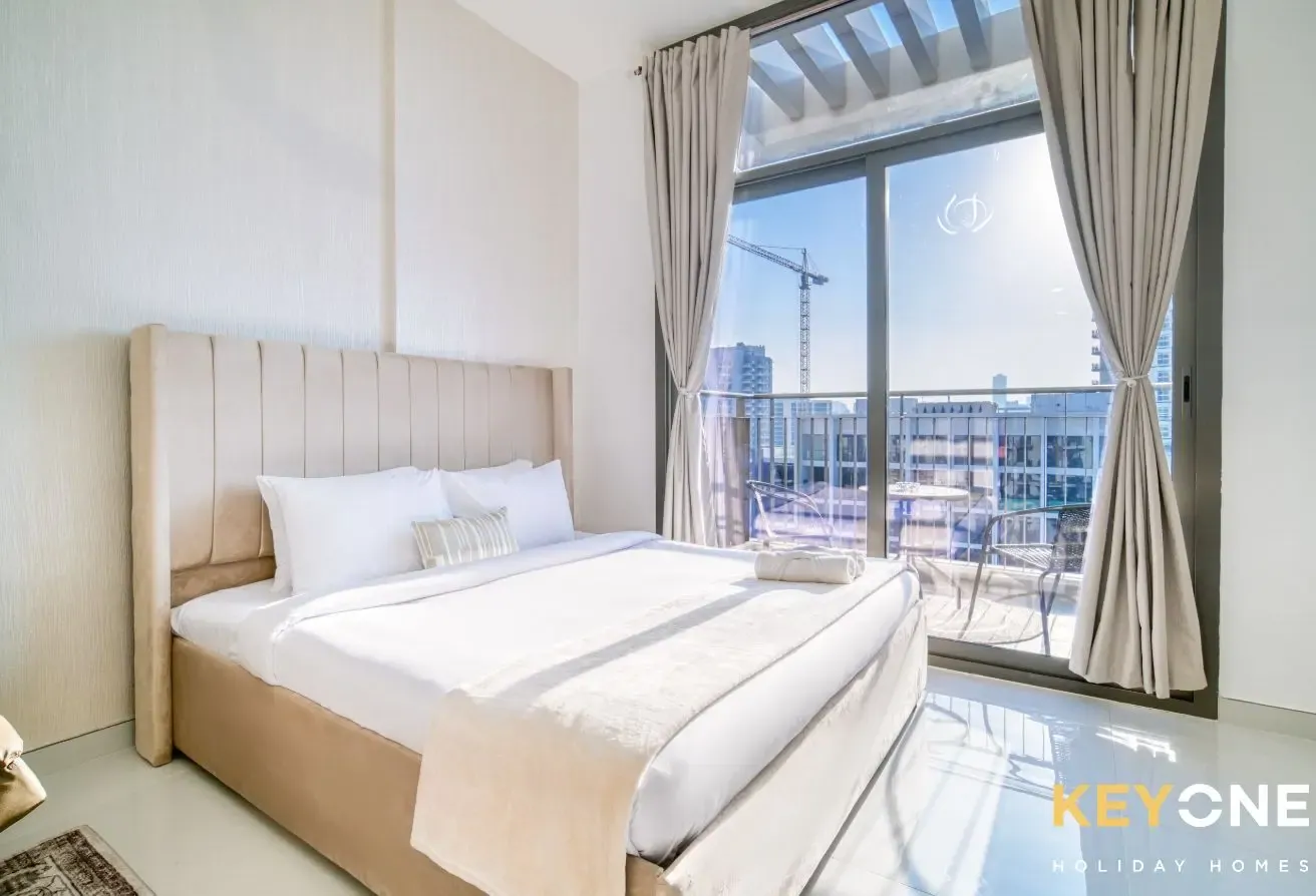 Elz Residence Stylish Studio Living