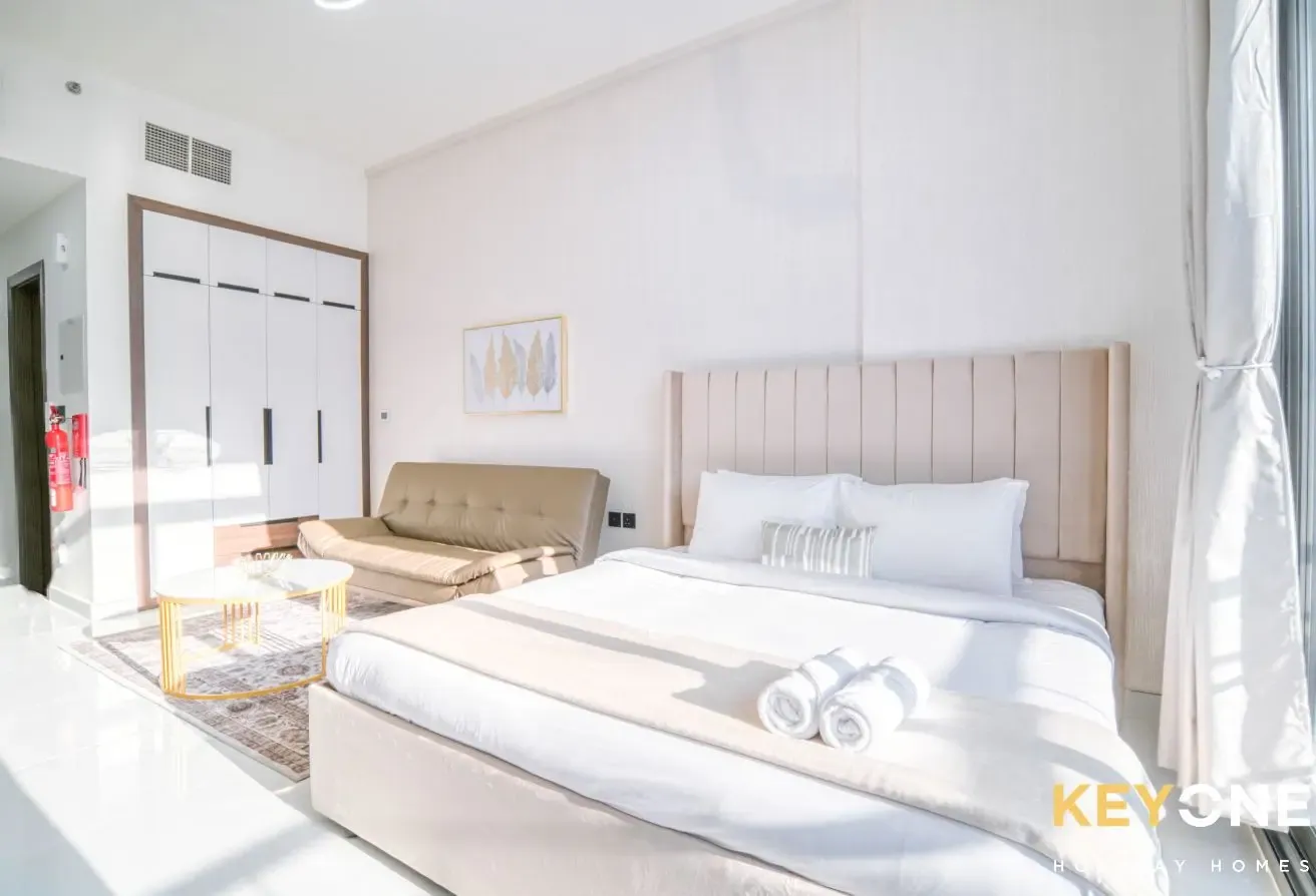 Elz Residence Stylish Studio Living