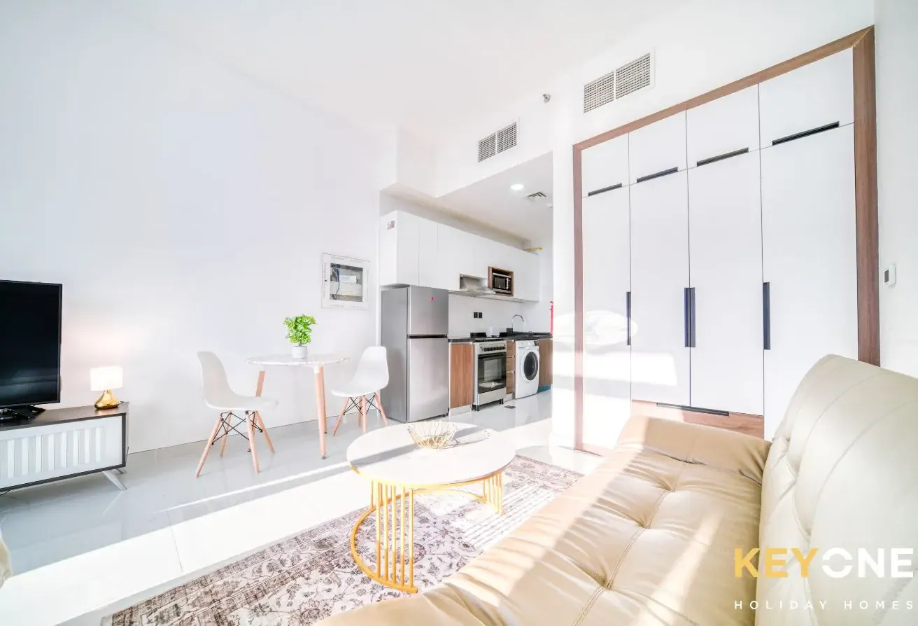 Elz Residence Stylish Studio Living