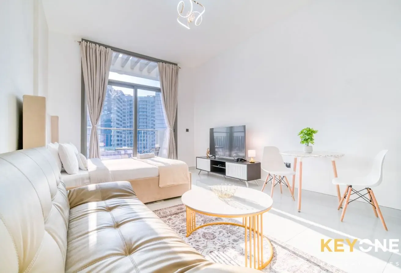 Elz Residence Stylish Studio Living
