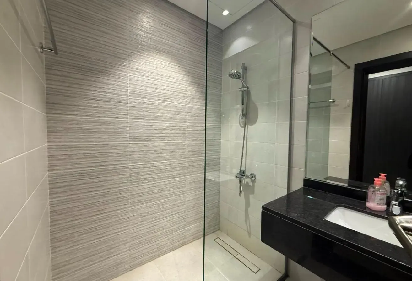 Spacious Modern Furnished Studio | Move-In Ready |
