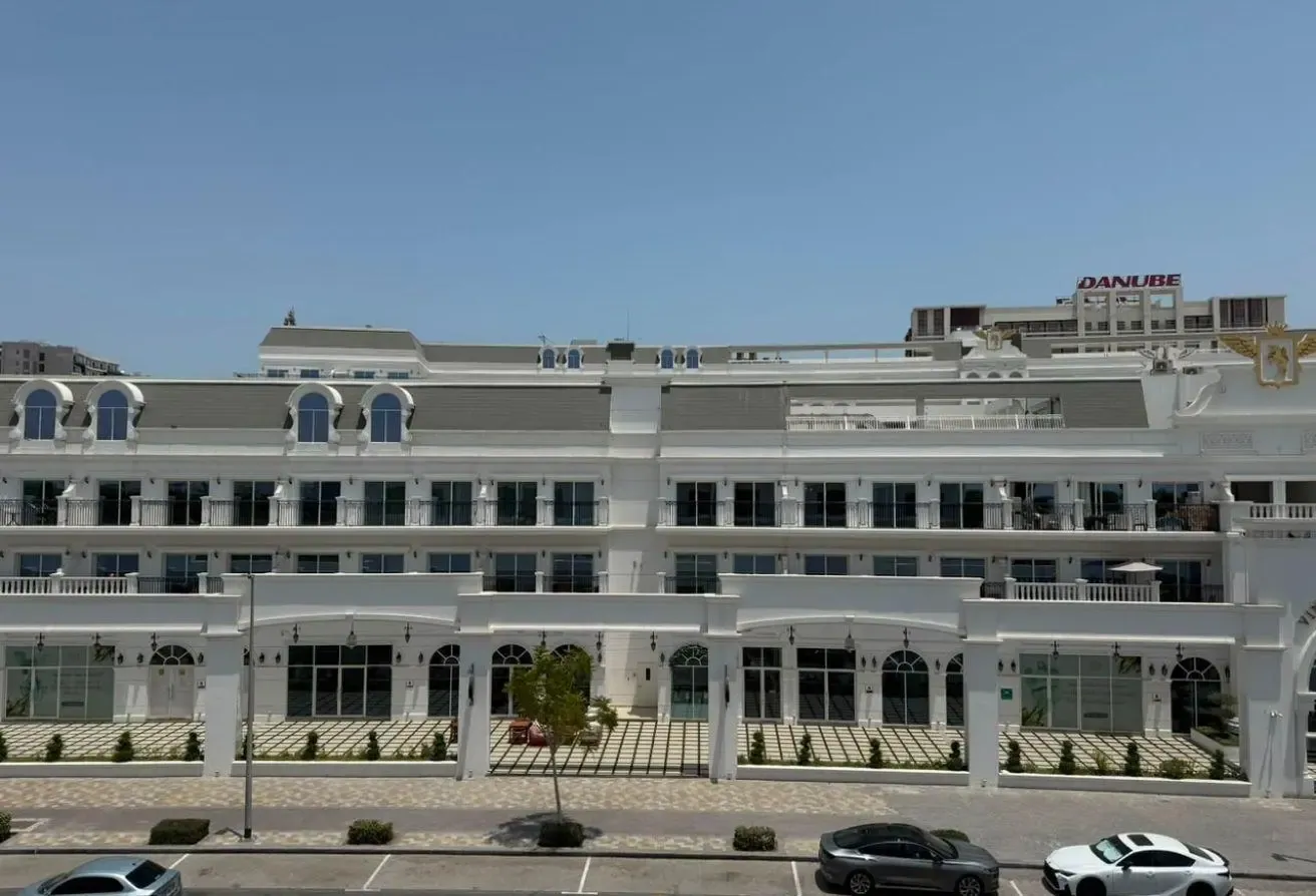 Spacious Modern Furnished Studio | Move-In Ready |