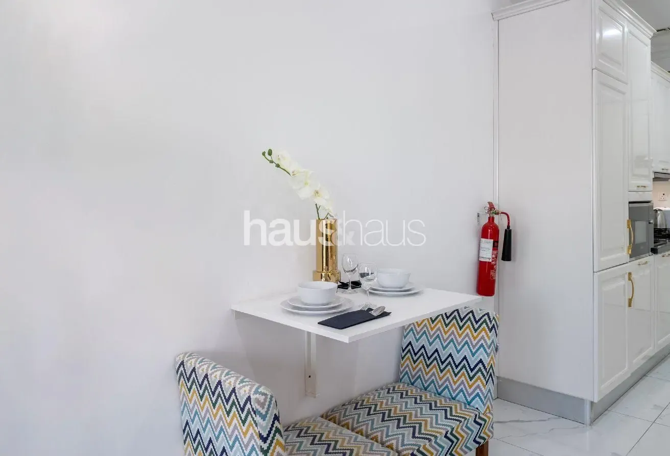 Next to Dubai Miracle Garden | Chic Studio
