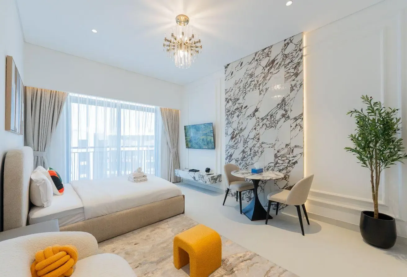 Fully Furnished | Vacant | Studio