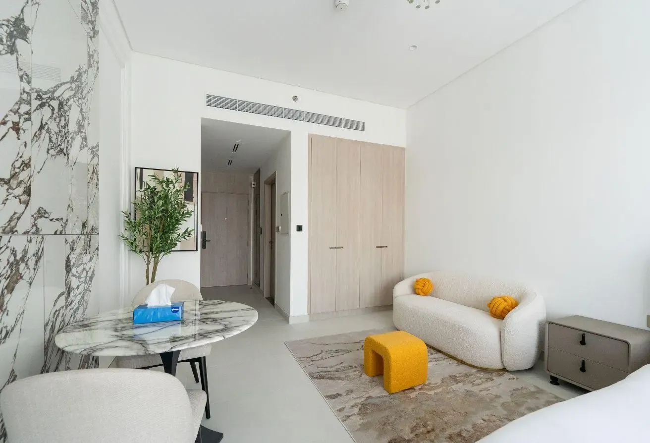 Fully Furnished | Vacant | Studio