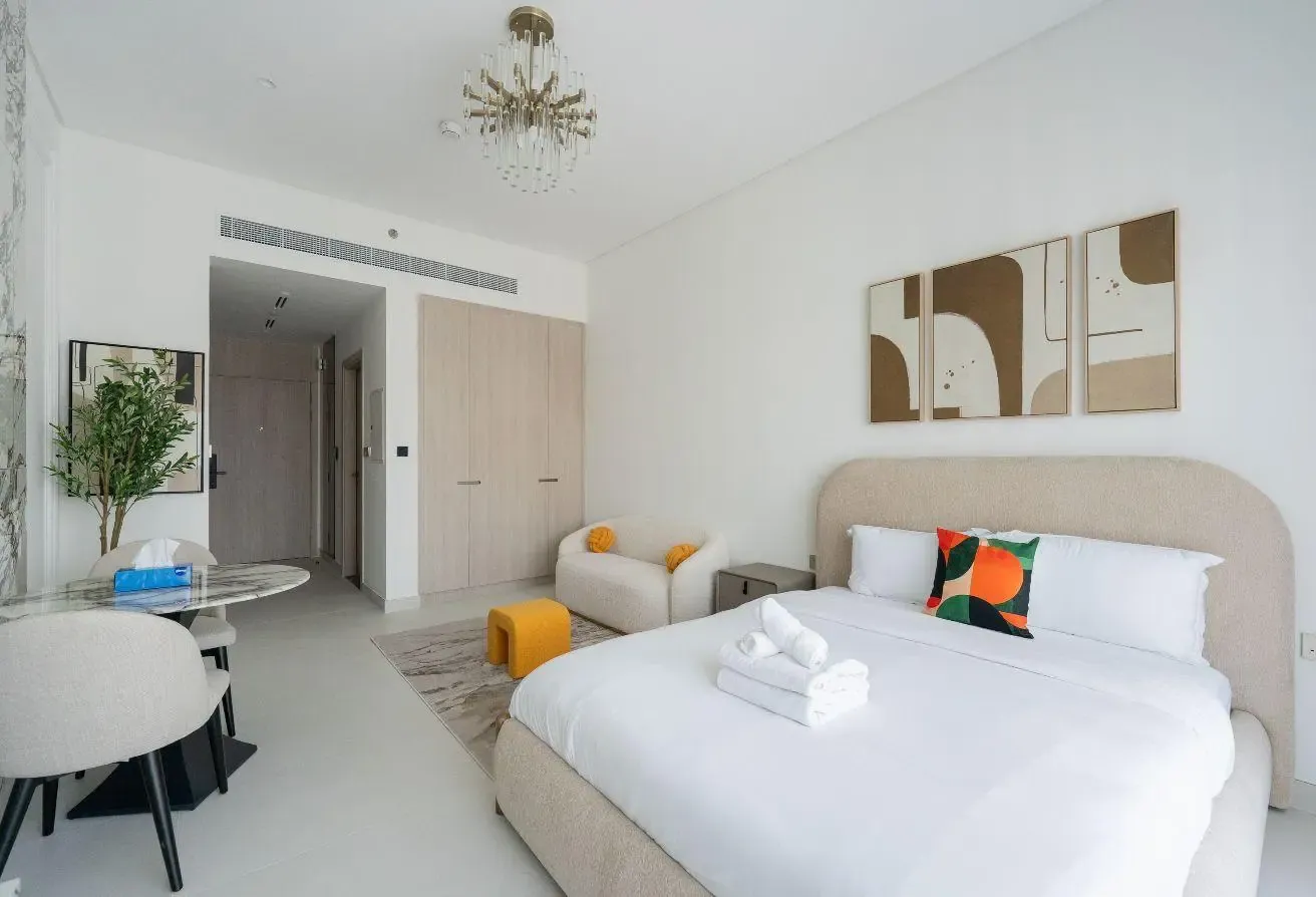 Fully Furnished | Vacant | Studio