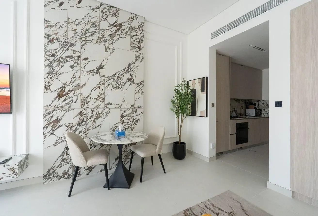 Fully Furnished | Vacant | Studio
