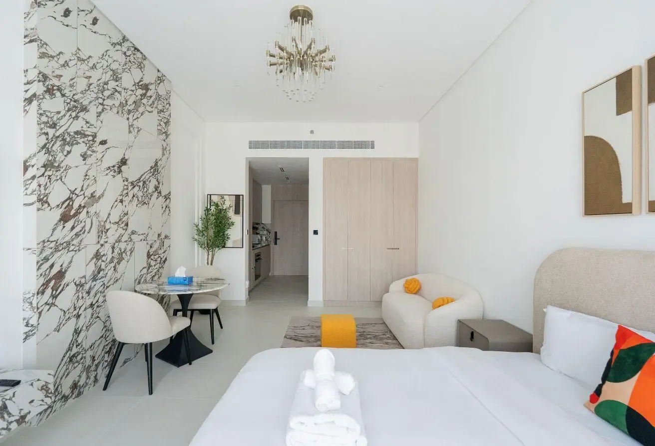Fully Furnished | Vacant | Studio