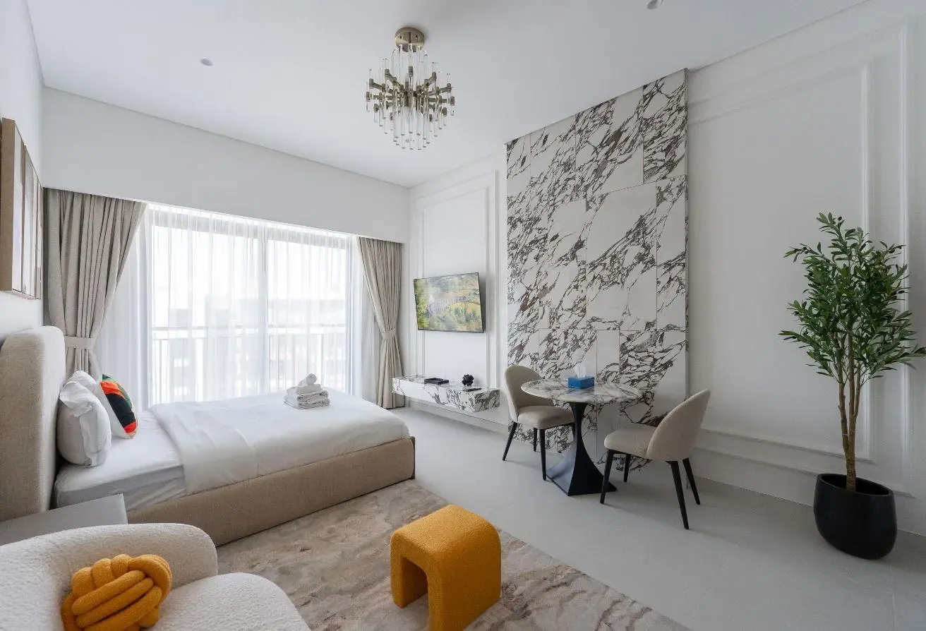 Fully Furnished | Vacant | Studio