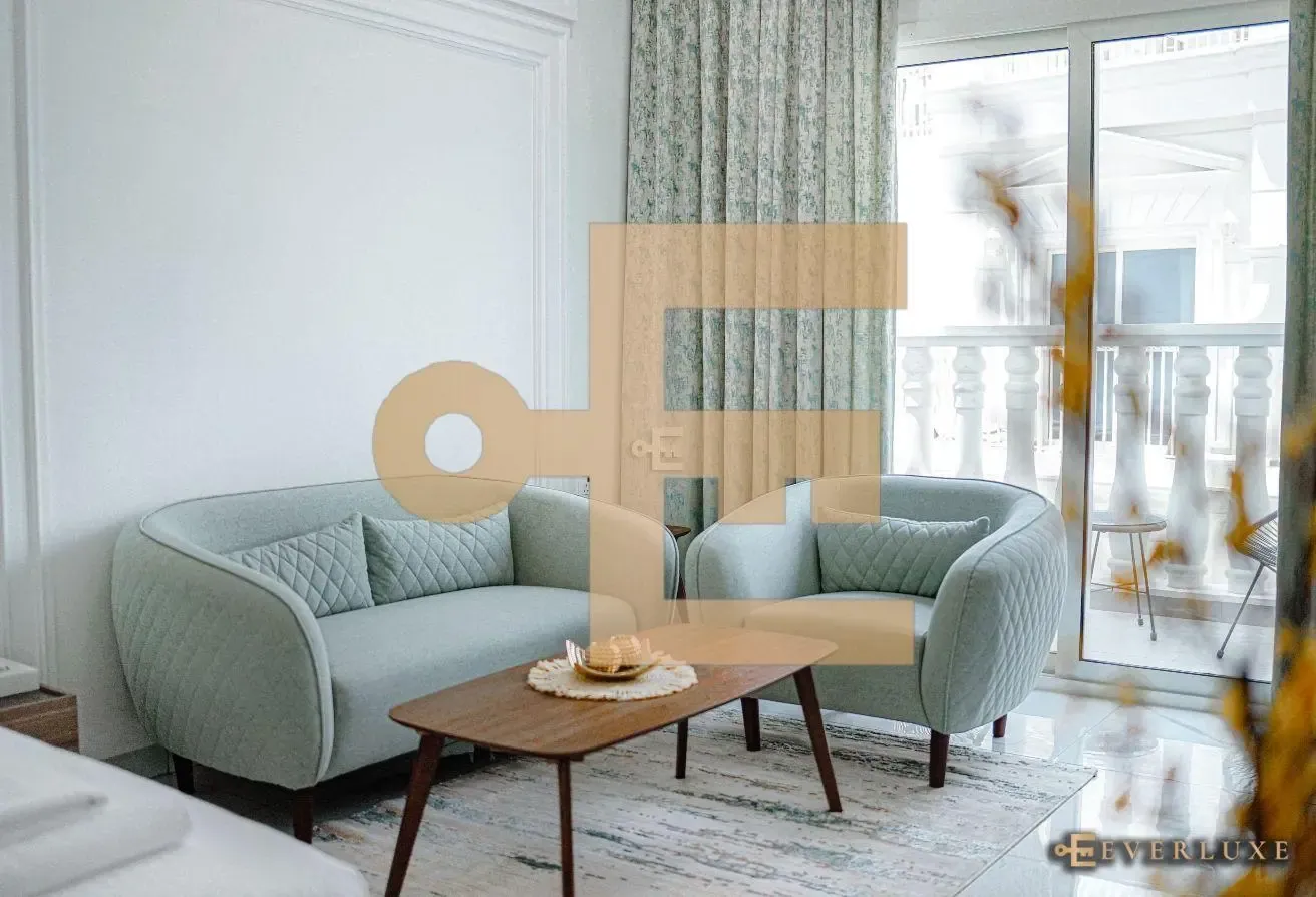 Limited Sale | European-Design Studio | Arjan