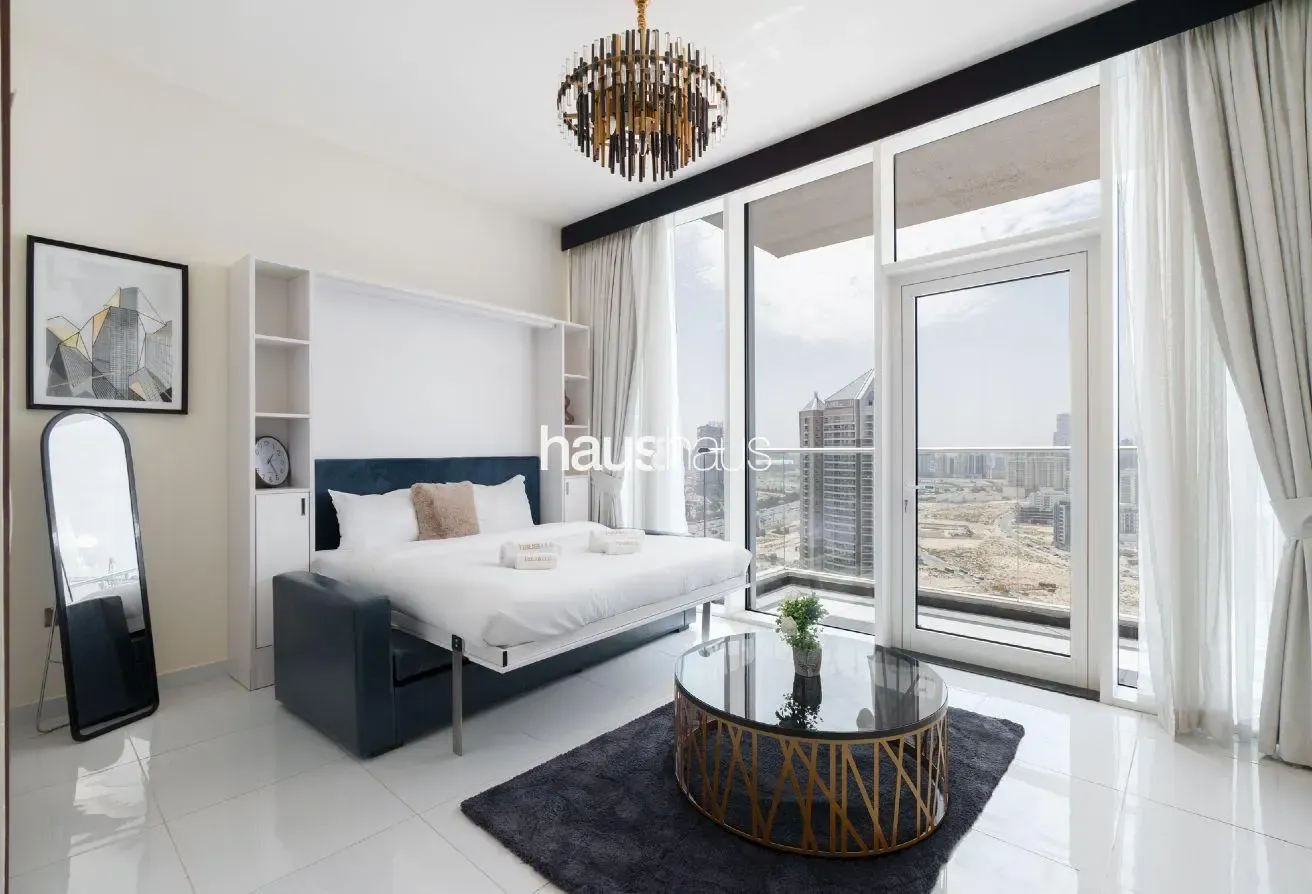 Cozy Studio Living | Motor City & Track Views