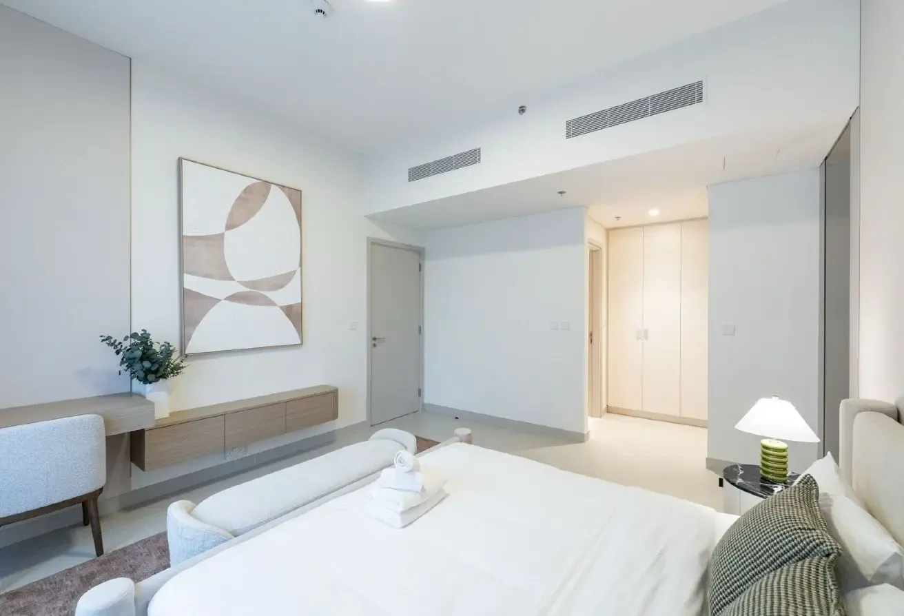 Furnished | Vacant | Spacious