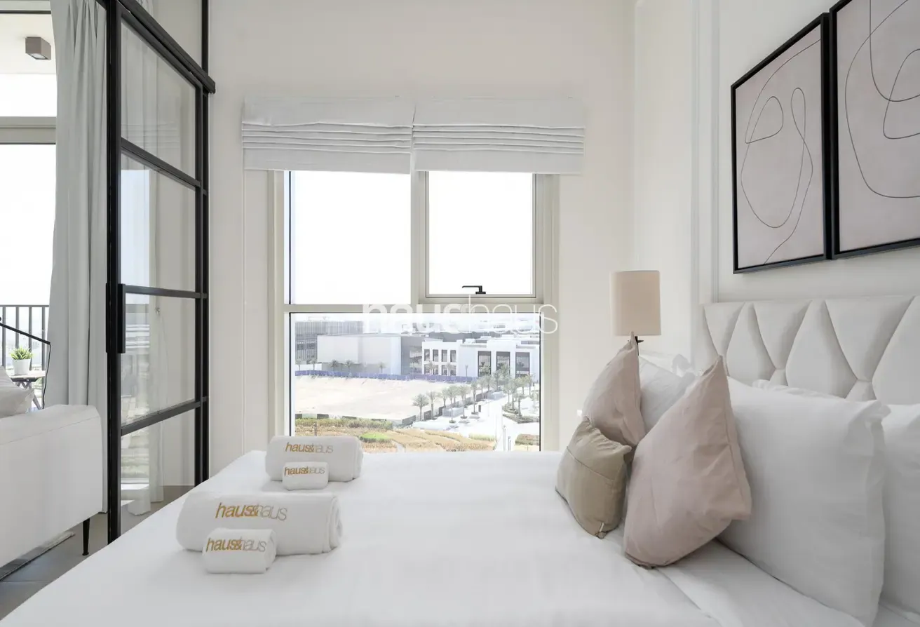 Cosy 2 BR | Chic City Lifestyle | Fully Fitted