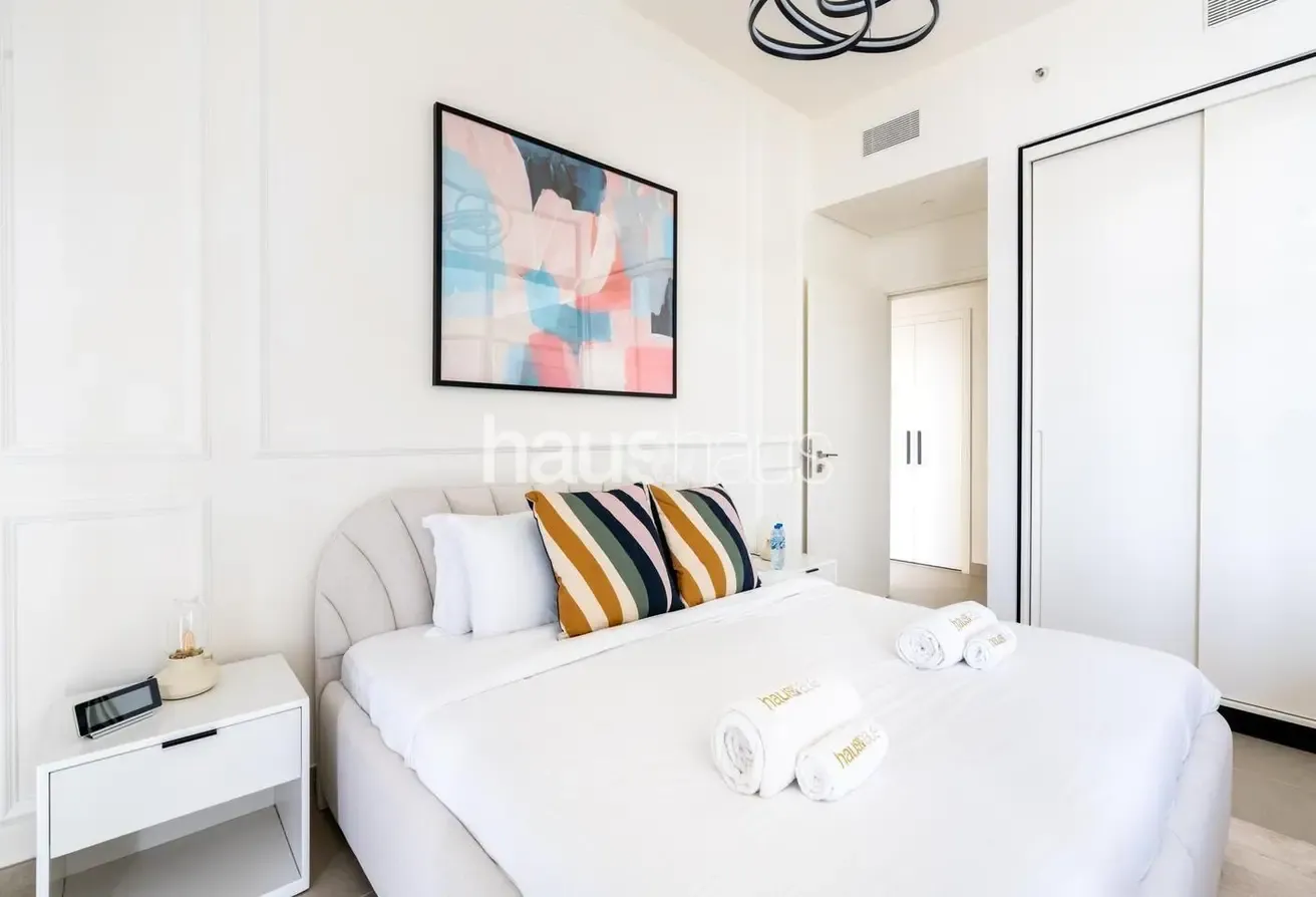 Near Mall | Well-Appointed Furnishings | Deluxe