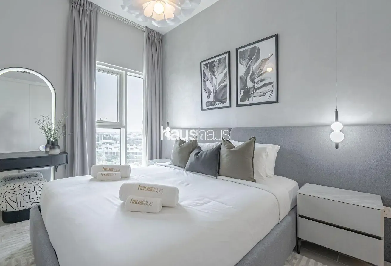 Luxurious 2BR | Pool and Golf Course View