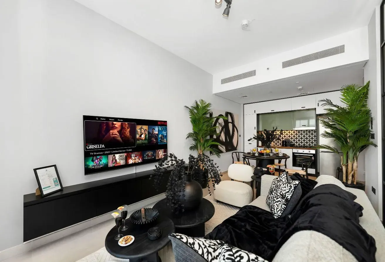 Lux Living | All Bills | Perfect For Families