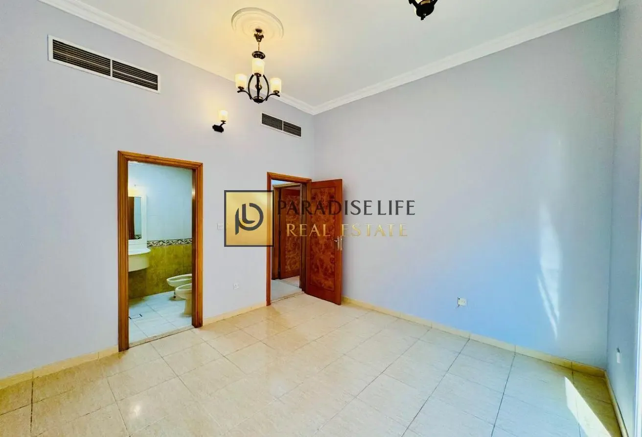 3 BEDROOMS MAID'S ROOM SINGLE STORY