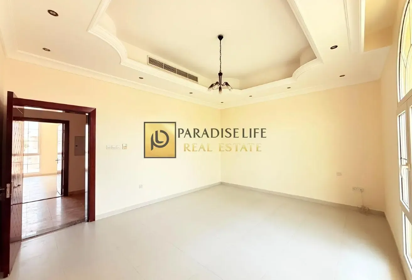 3 BEDROOMS ALL MASTERS SHERED POOL