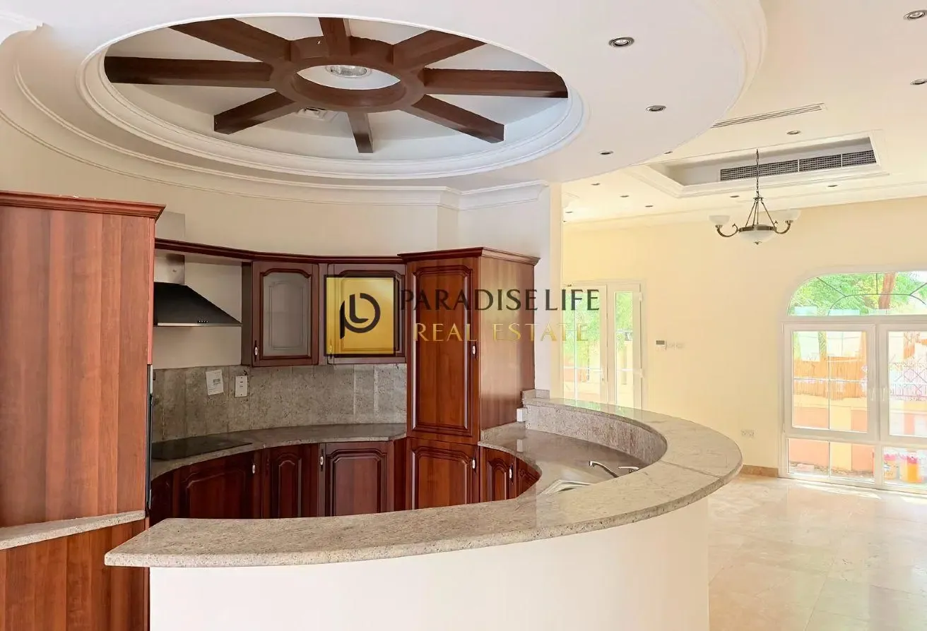 3 BEDROOMS ALL MASTERS SHERED POOL
