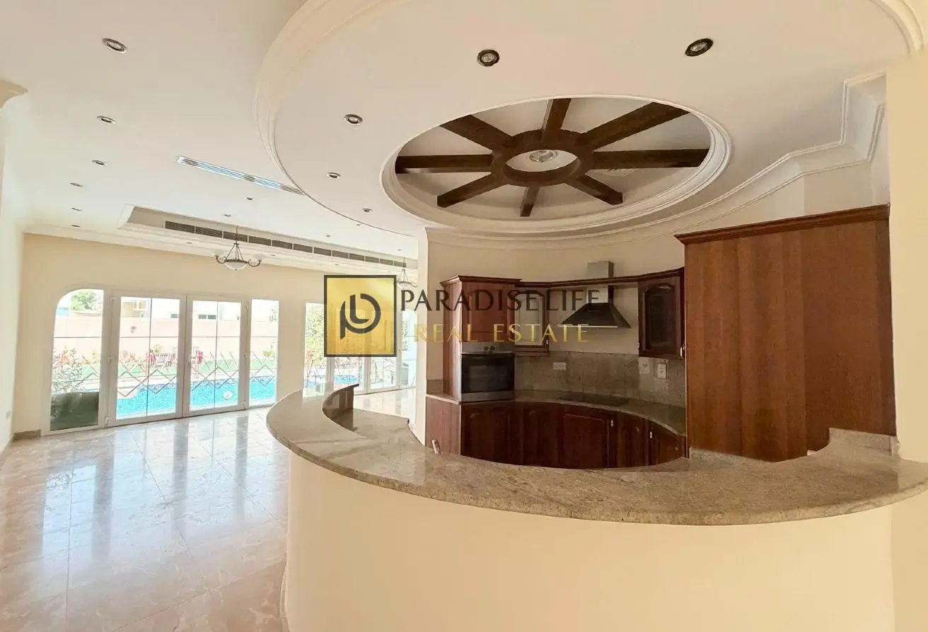 3 BEDROOMS ALL MASTERS SHERED POOL
