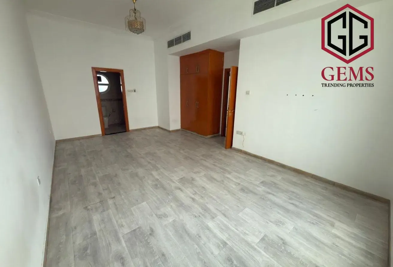 SEMI-DETACHED VILLA | SHARED POOL & GARDEN