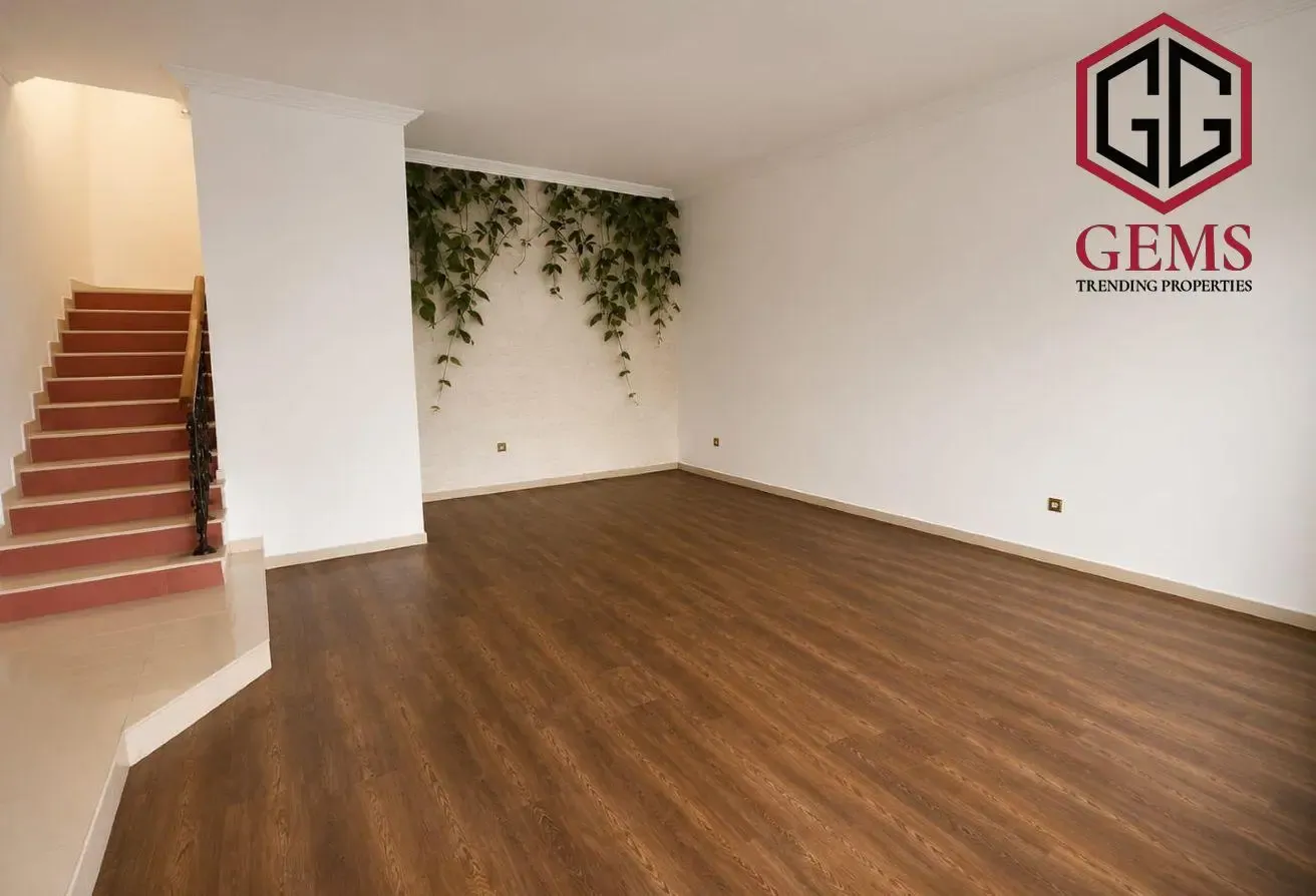SEMI-DETACHED VILLA | SHARED POOL & GARDEN
