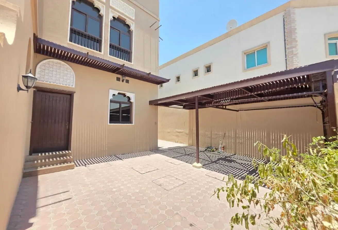 3-Bedroom Semi-Independent Corner Villa