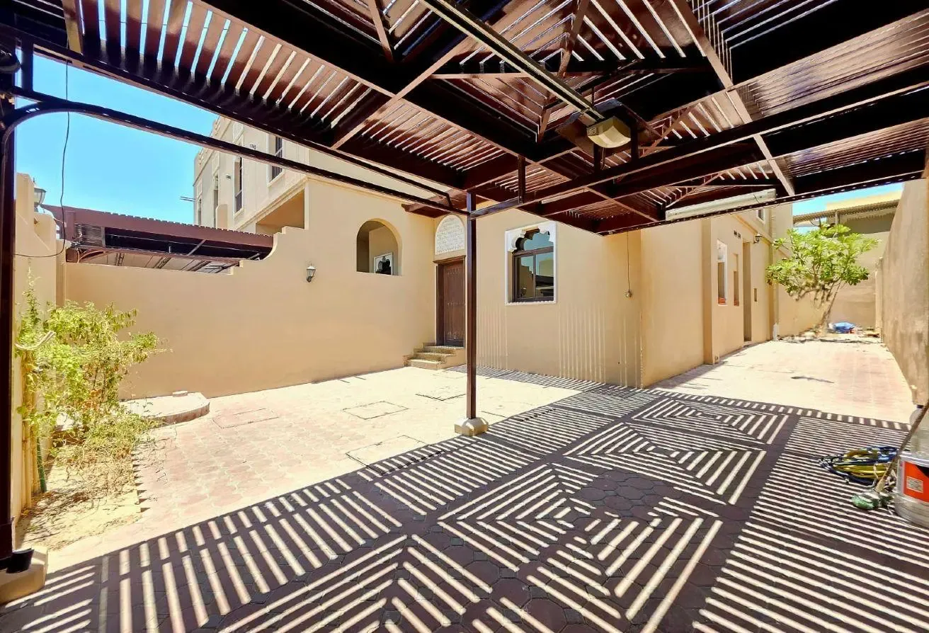 3-Bedroom Semi-Independent Corner Villa
