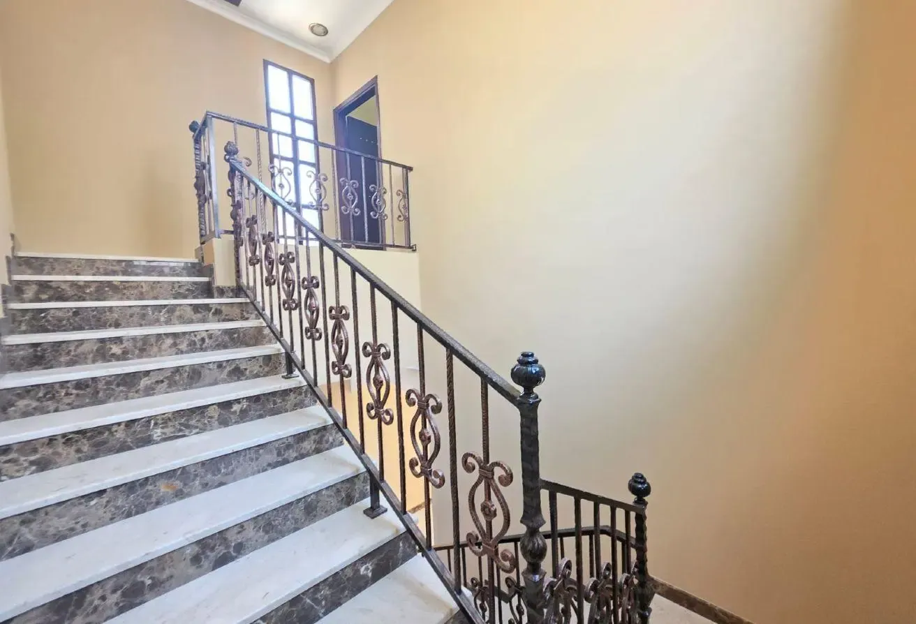3-Bedroom Semi-Independent Corner Villa
