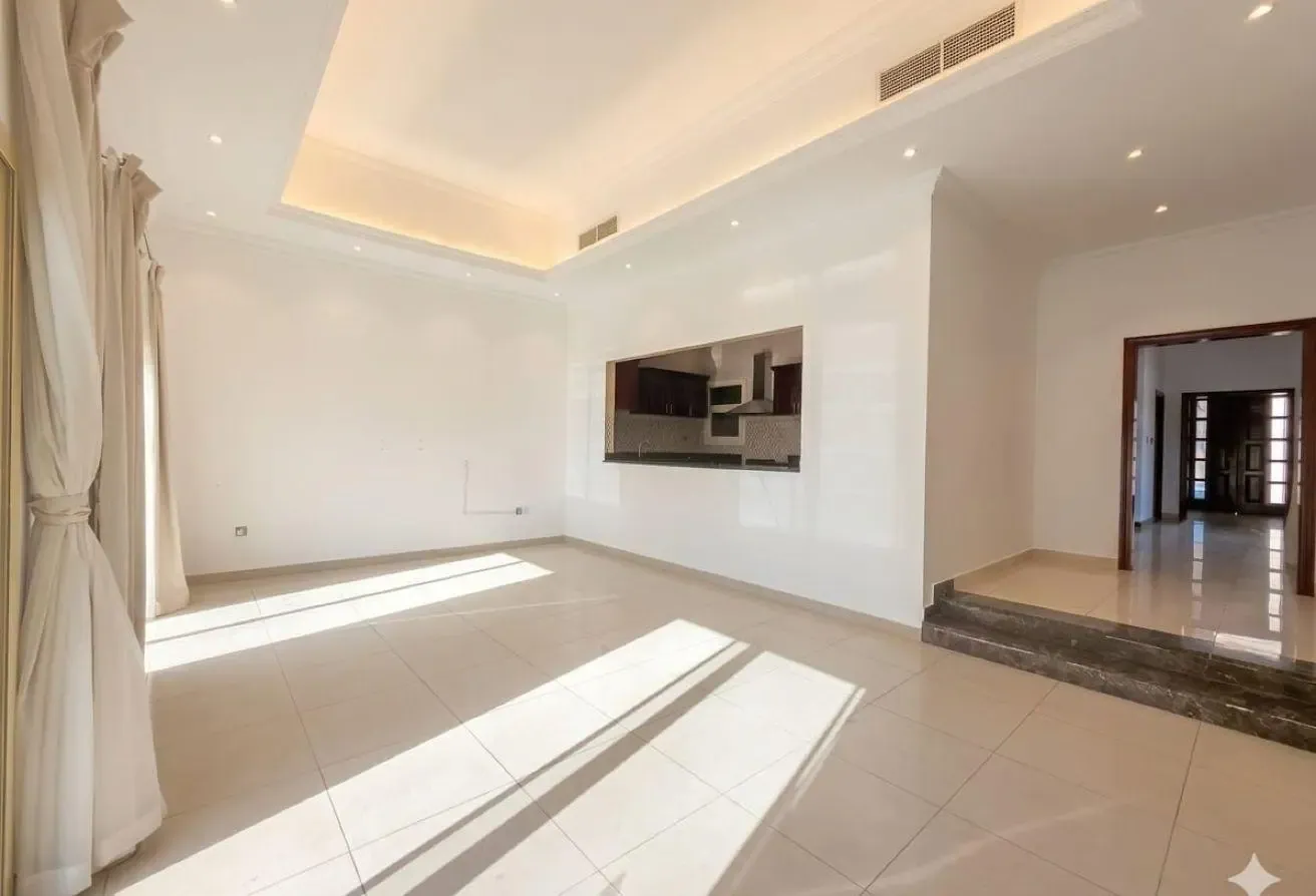 Spacious 3BR Family Villa with Maid's Room