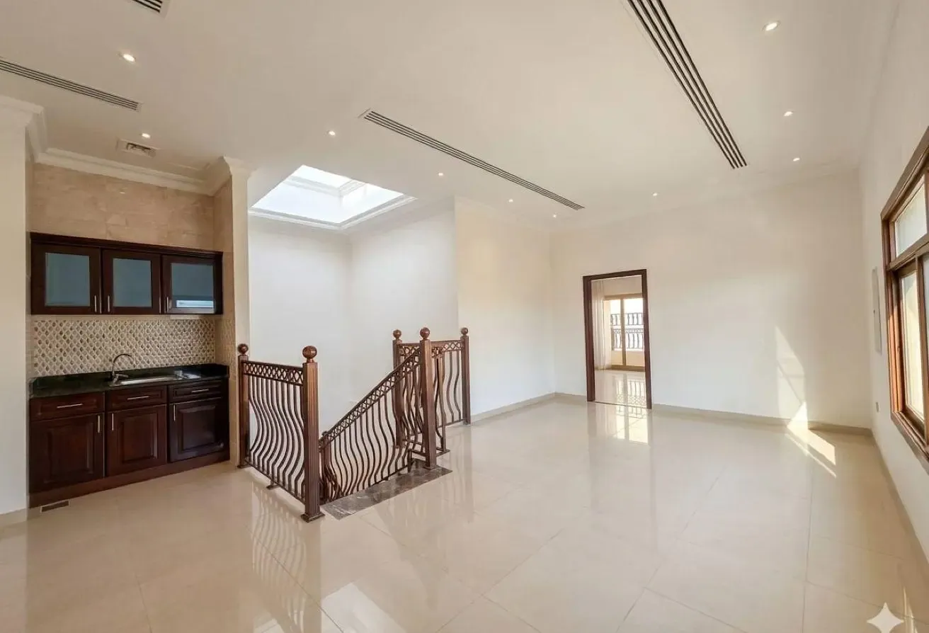 Spacious 3BR Family Villa with Maid's Room