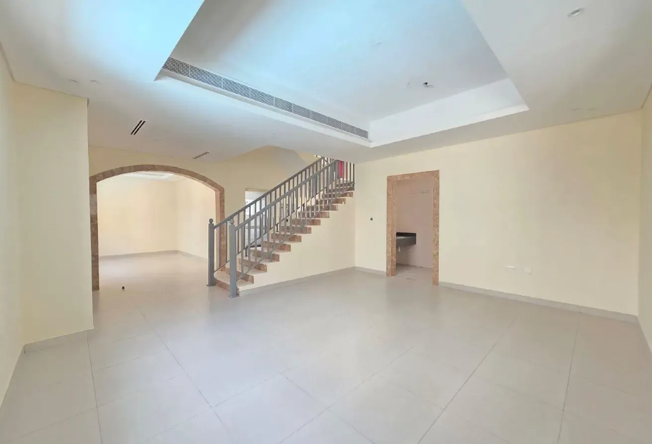 Modern 3BR Compound Villa | Shared Pool