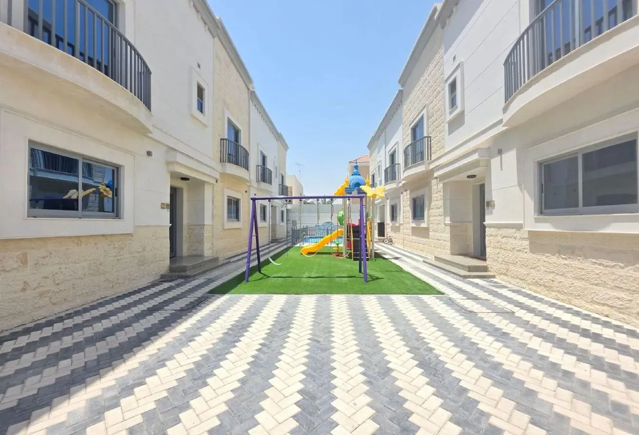 Modern 3BR Compound Villa | Shared Pool