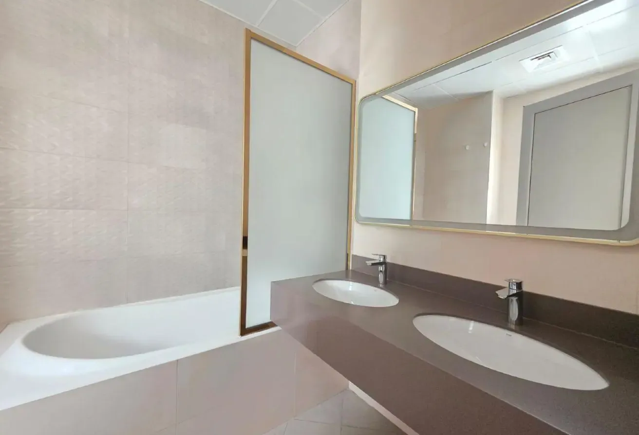 Modern 3BR Compound Villa | Shared Pool