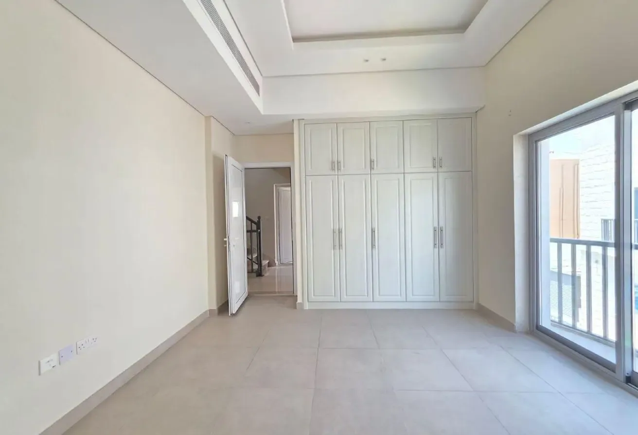 Modern 3BR Compound Villa | Shared Pool