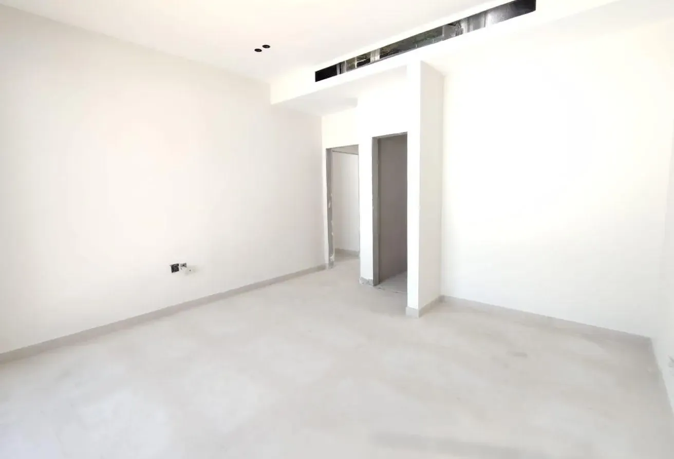 Brand New | Semi Independent | Private Garden