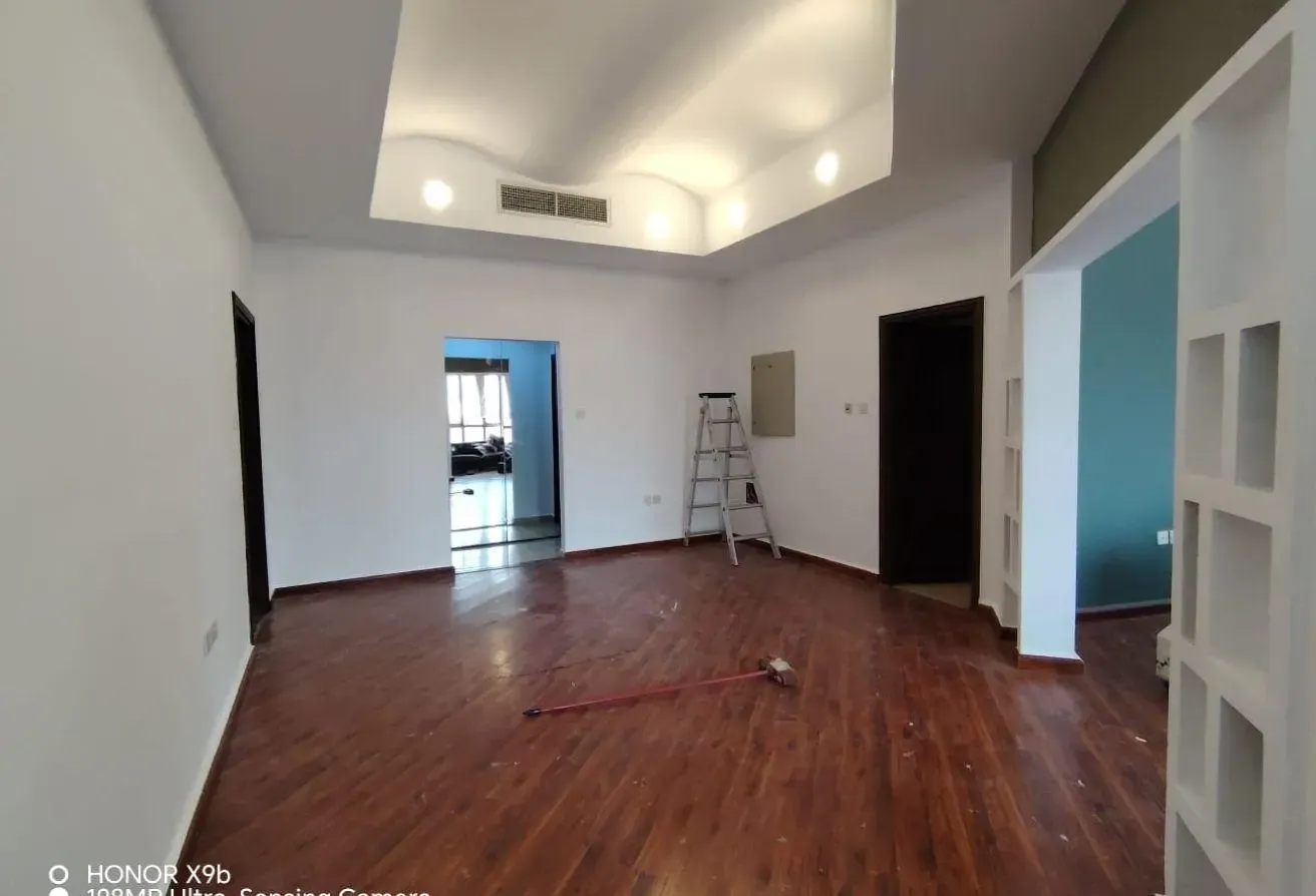 spacious single-storey 3-bedroom semi-independent
