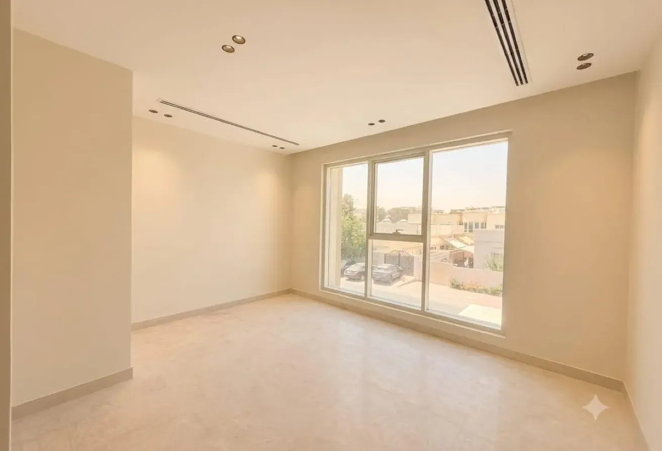 3-Bedroom Semi-Independent Villa | Huge Backyard